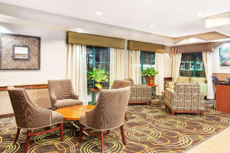 Days Inn By Wyndham Brewerton/ Syracuse Near Oneida Lake 4