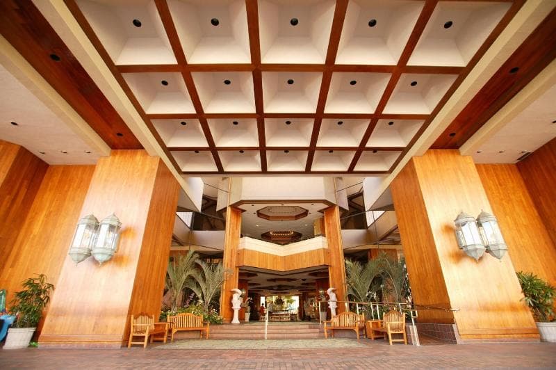 Hyatt Regency Waikiki Beach Resort & Spa photo 1