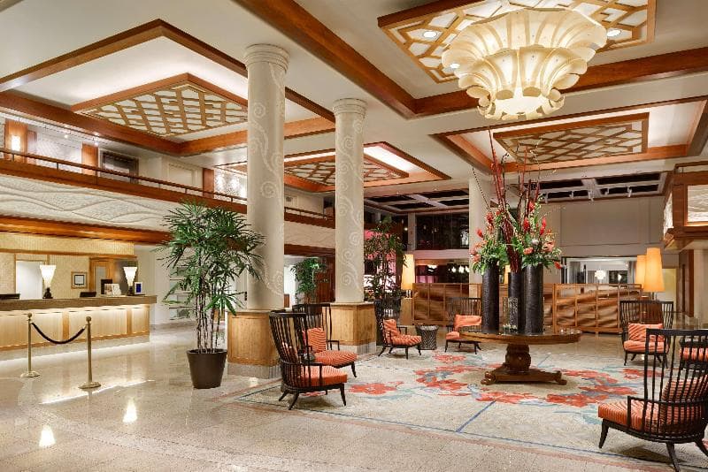 Hilton Waikiki Beach Resort & Spa 4