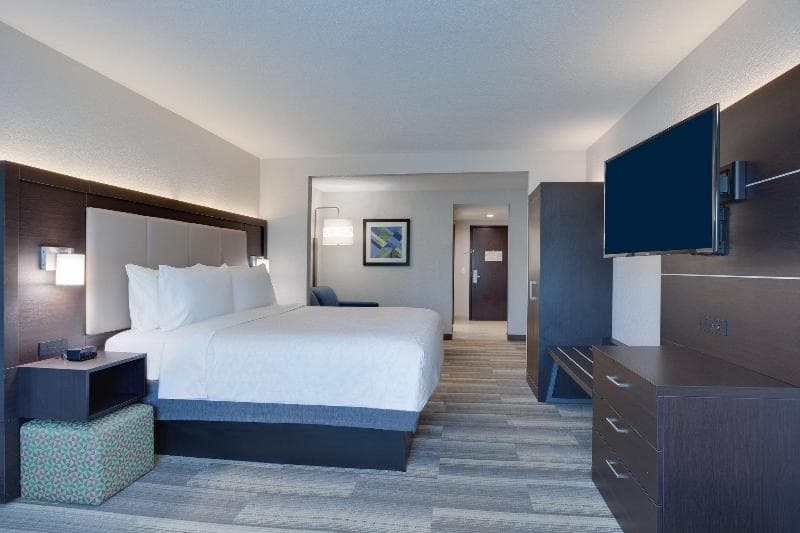 Holiday Inn Express & Suites Ft. Lauderdale Airport/Cruise 4
