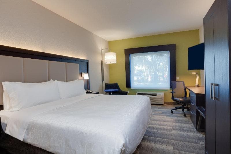 Holiday Inn Express & Suites Ft. Lauderdale Airport/Cruise 5