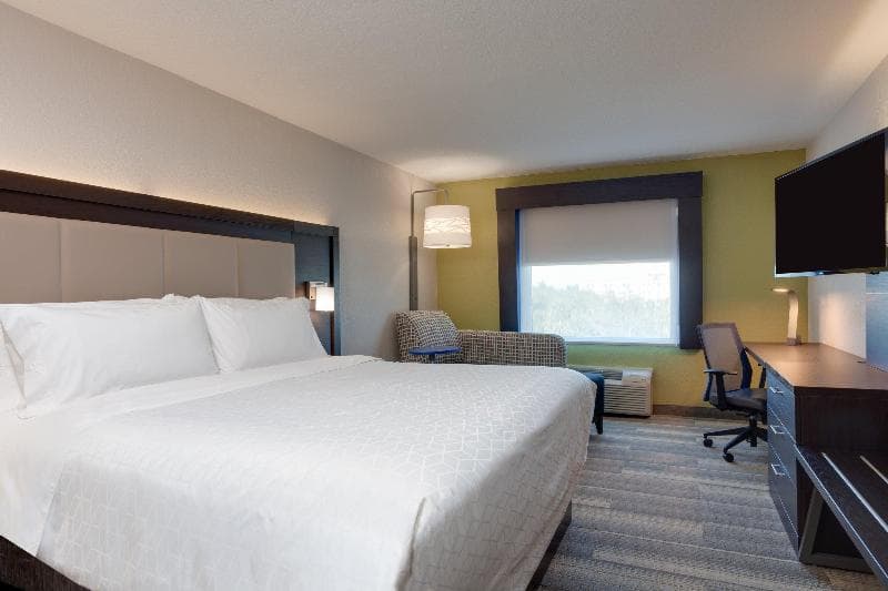 Holiday Inn Express & Suites Ft. Lauderdale Airport/Cruise 3