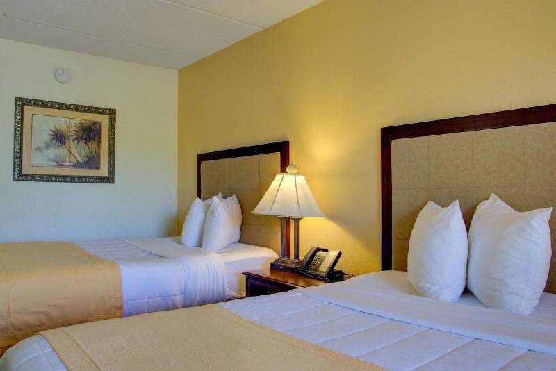 Hutchinson Island Plaza Hotel & Suites 5