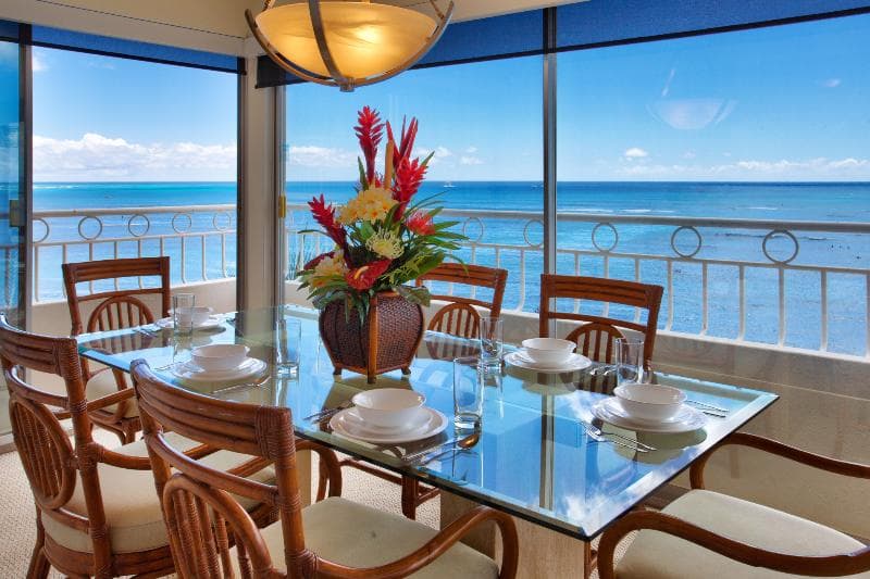 Castle Waikiki Shore 4