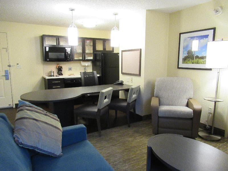 Candlewood Suites Orlando North - Lake Mary 4