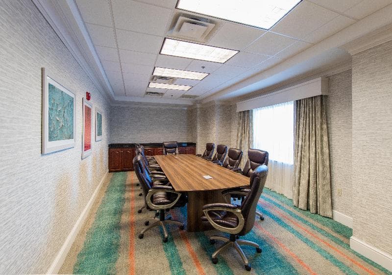 Holiday Inn & Suites Lake City photo 1