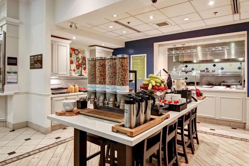 Hilton Garden Inn Toronto/Mississauga 3