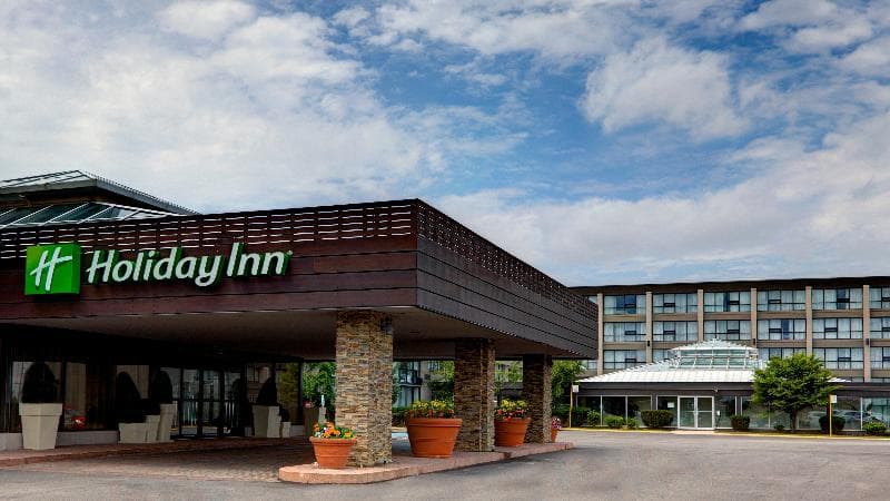 Holiday Inn Toronto-Airport East 2