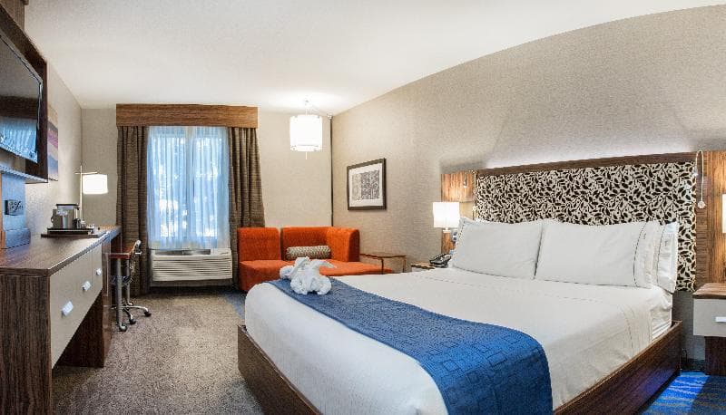 Holiday Inn Express Redwood City-Central photo 1