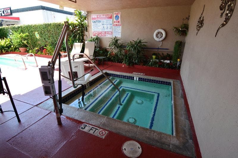 Holiday Inn Express San Diego-Sea World Area 5