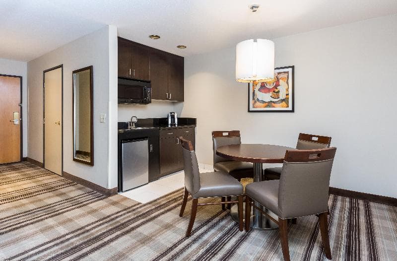 Holiday Inn Express San Diego-Sea World Area 3