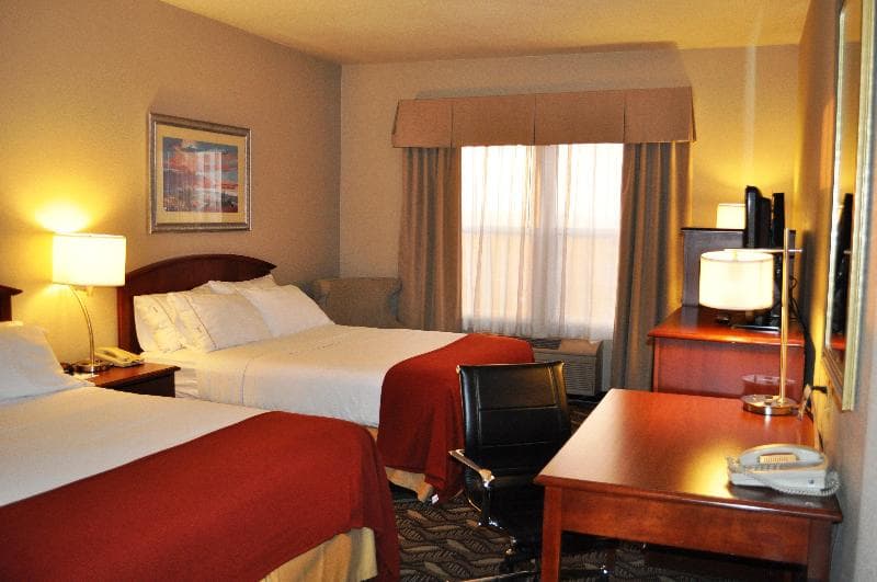 Holiday Inn Express West Sacramento - Capitol Area 2