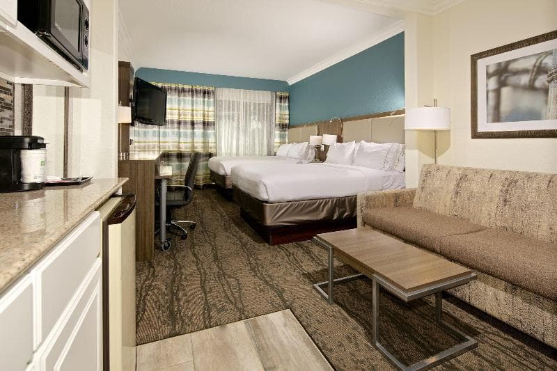 Holiday Inn Express & Suites Paso Robles photo 1