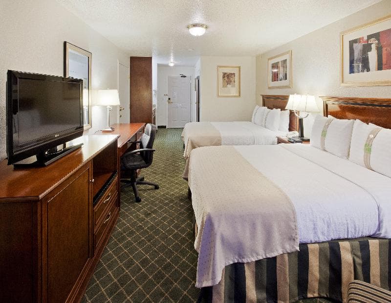 Holiday Inn Redding 3