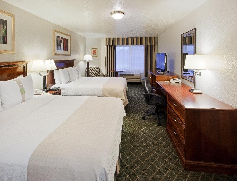 Holiday Inn Redding 5
