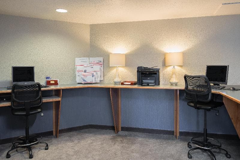 Holiday Inn Express & Suites Arcata/Eureka-Airport Area photo 1