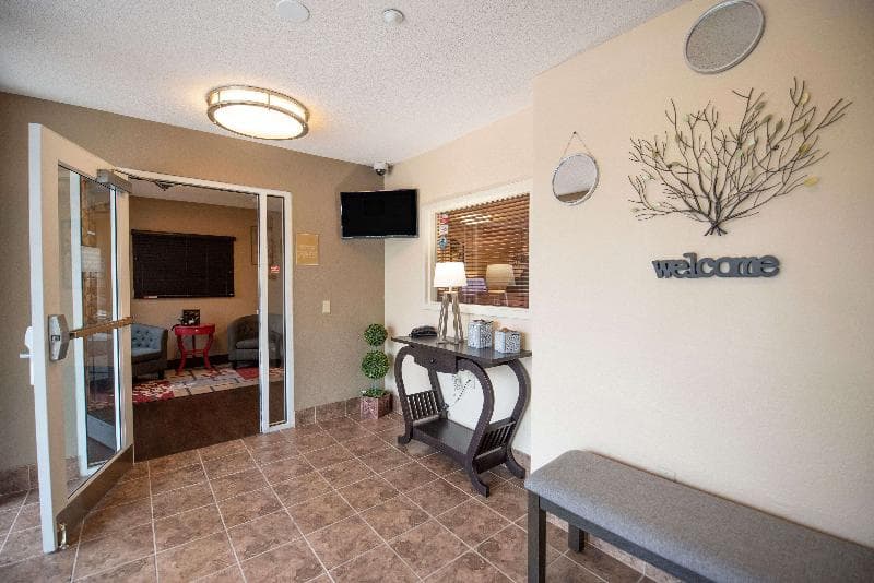 Sonesta Simply Suites Chicago Naperville 3