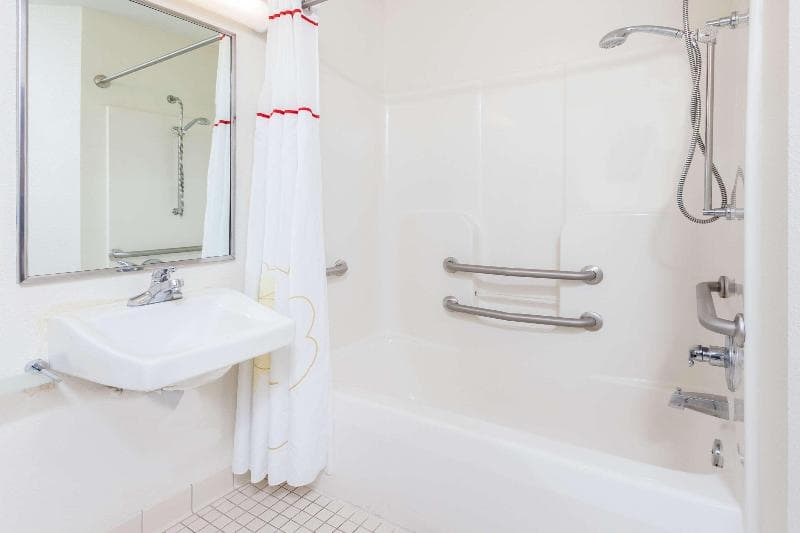 Mainstay Suites Northbrook Wheeling photo 1