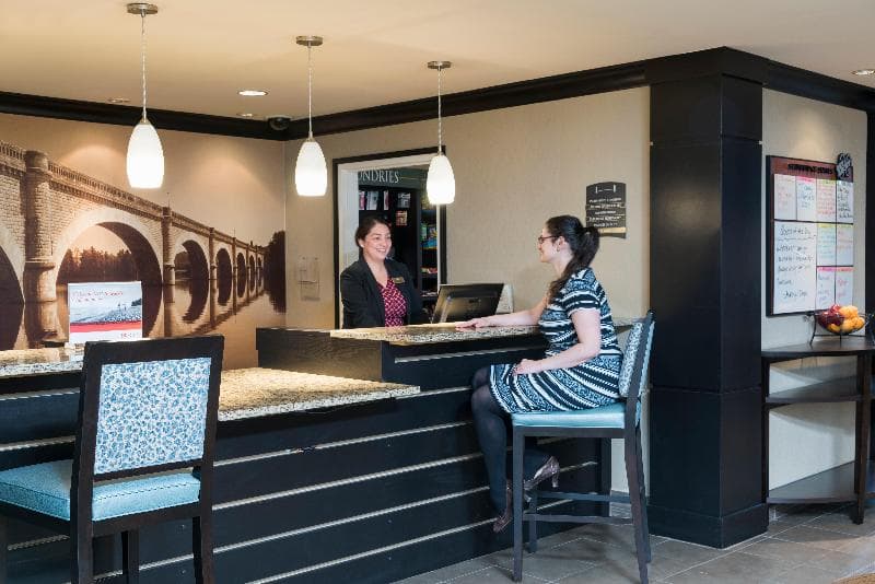 Staybridge Suites Chicago-Oakbrook Terrace 4