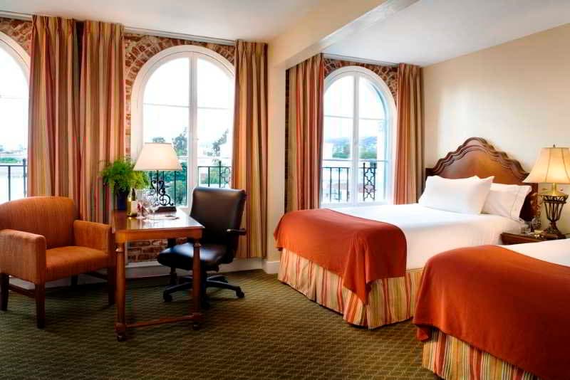 Hotel Virginia Santa Barbara, Tapestry Collection by Hilton 3