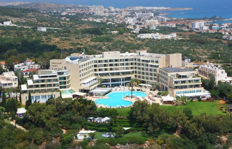 Grecian Park Hotel 3