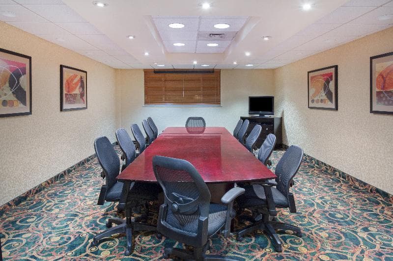 Holiday Inn Riverton-Convention Center photo 1