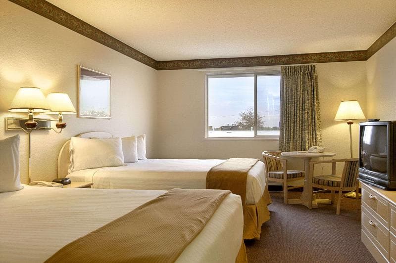 Ramada Limited Redding photo 1