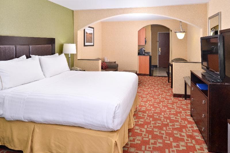 Holiday Inn Express & Suites El Centro 3