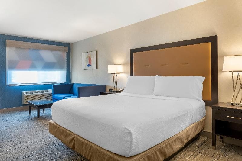 Holiday Inn Express San Bernardino - Colton photo 1