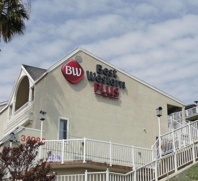 Best Western Plus Marina Shores Hotel 4
