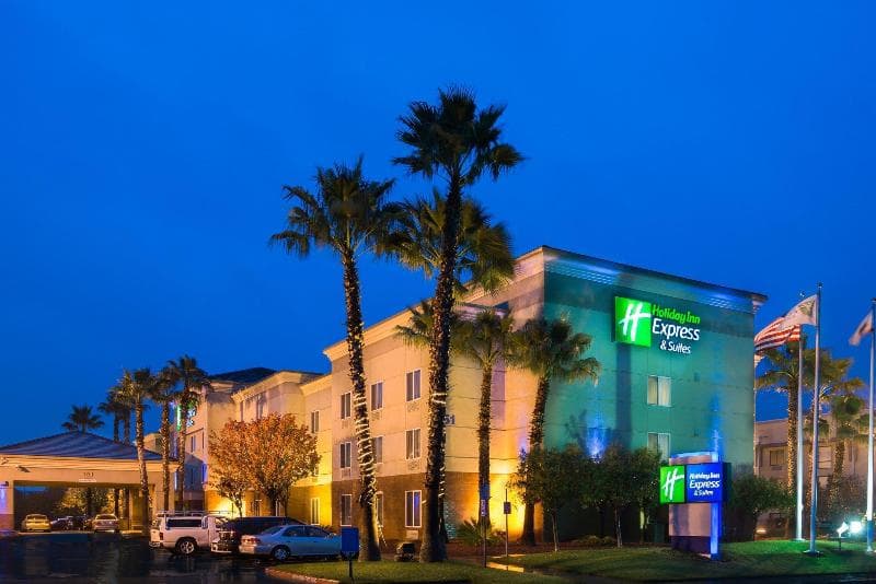 Holiday Inn Express & Suites Vacaville 5
