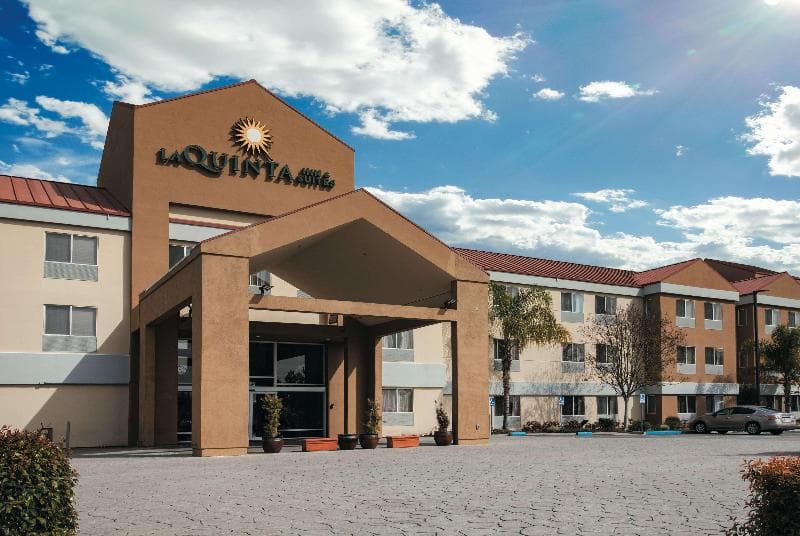 La Quinta Inn & Suites by Wyndham Dublin - Pleasanton photo 1