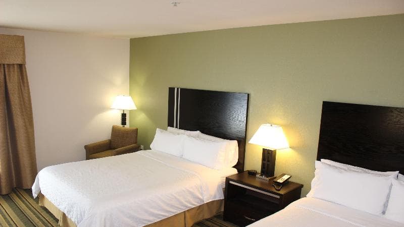 Holiday Inn Express & Suites Berkeley photo 1