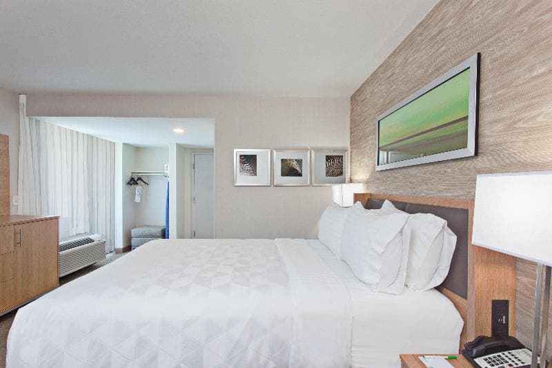 Holiday Inn Palmdale-Lancaster 4