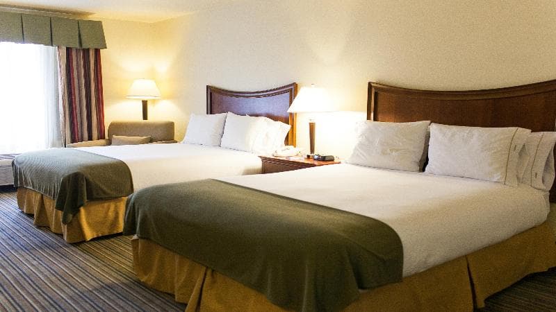 Holiday Inn Express & Suites Turlock-Hwy 99 photo 1