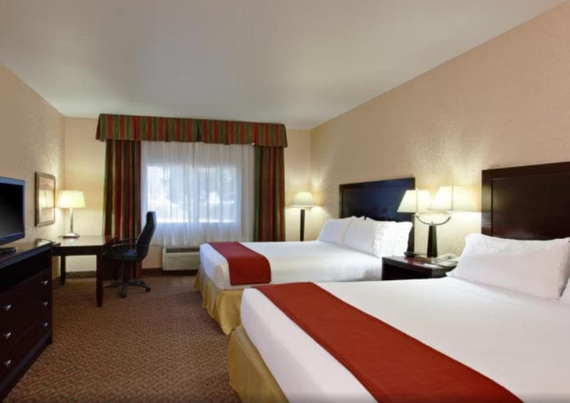 Holiday Inn Express Temecula 4