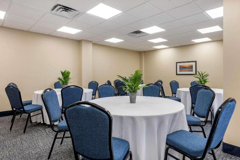 Comfort Inn And Suites Daytona Beach Oceanfront 3