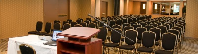 Ramada Toronto Airport 5