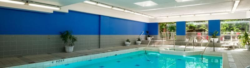 Ramada Toronto Airport 4