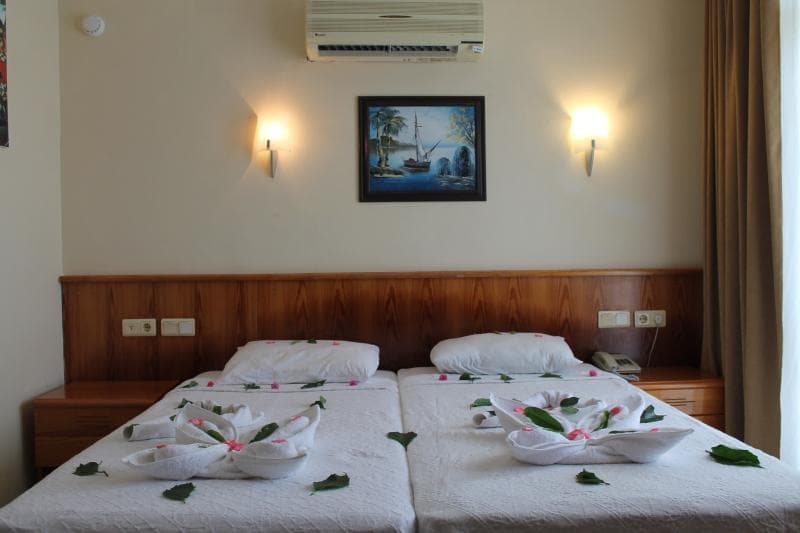 Tal Beach Hotel 2
