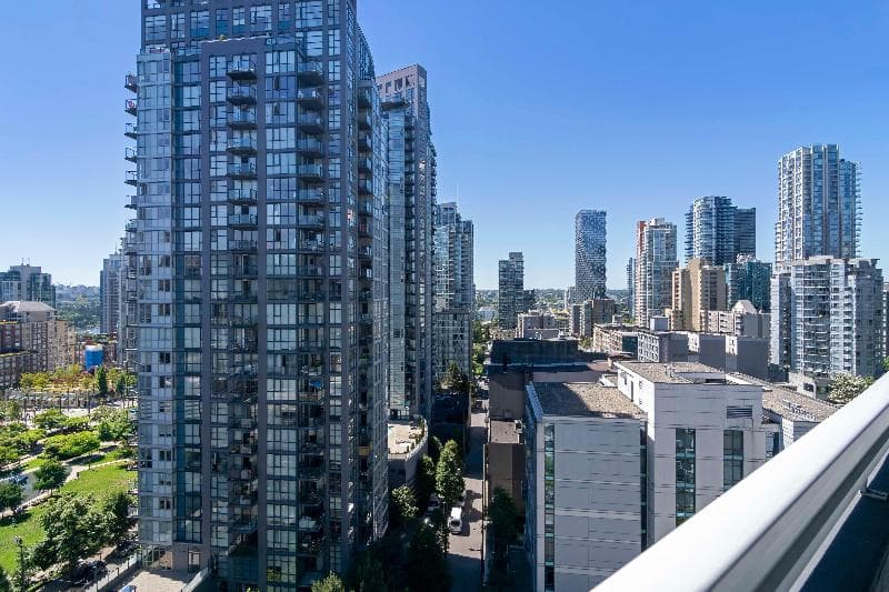 Best Western Premier Chateau Granville Hotel & Suites & Conf 3
