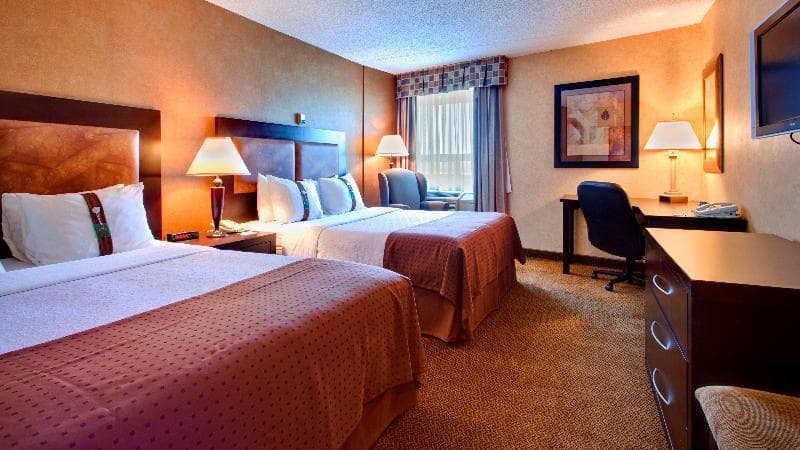 Holiday Inn Calgary-Airport 5