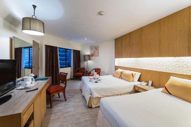 Jomtien Palm Beach Hotel & Resort photo 1