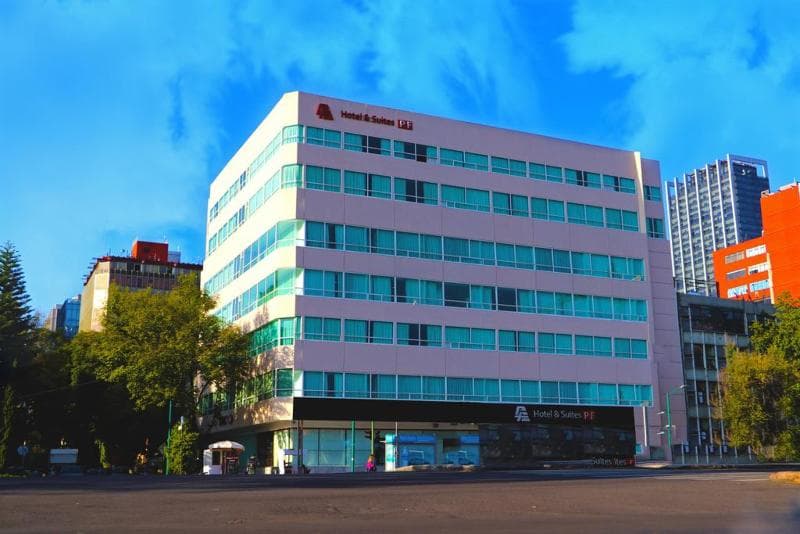 Hotel & Suites PF photo 1