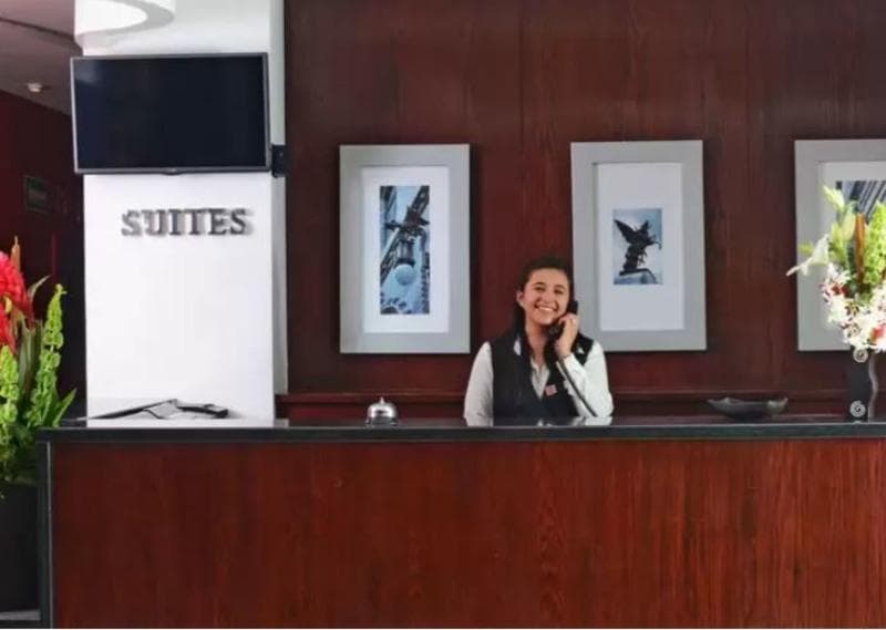 Hotel & Suites PF 4