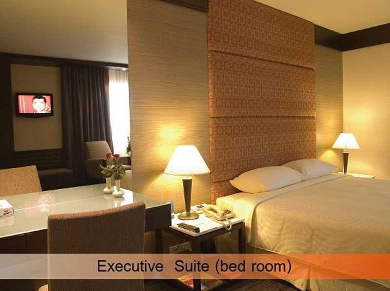 Zenith Sukhumvit 5