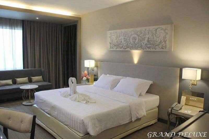 Royal Benja Hotel photo 1