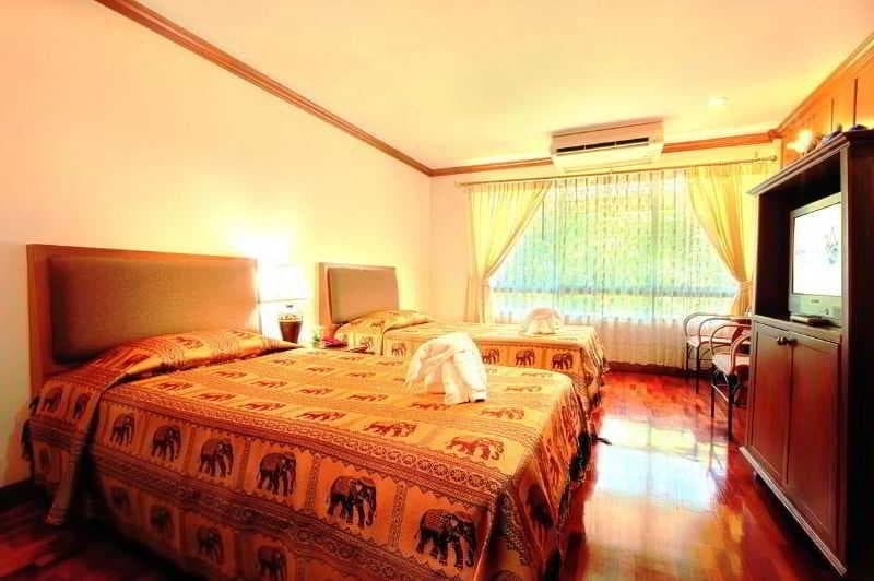 Royal Ivory Nana Hotel Bangkok 4