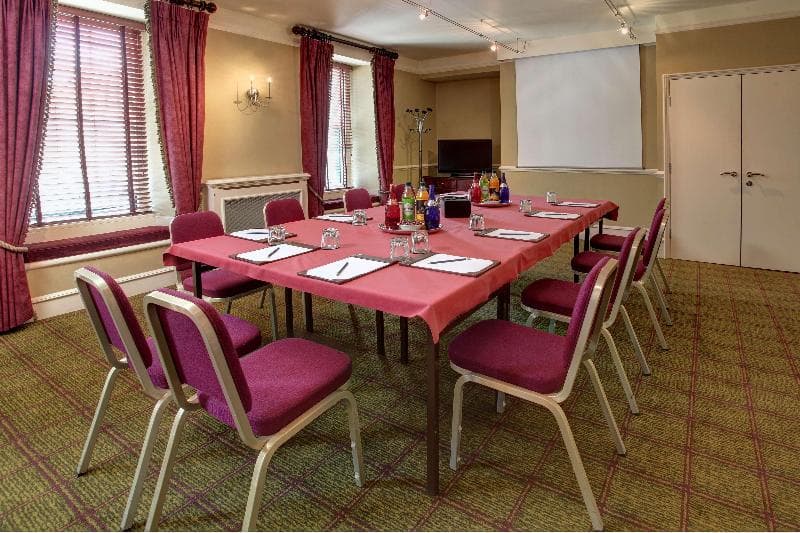 Best Western Plus Angel Hotel 5