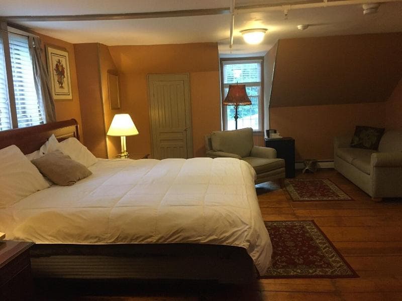 The Stowe Inn 5